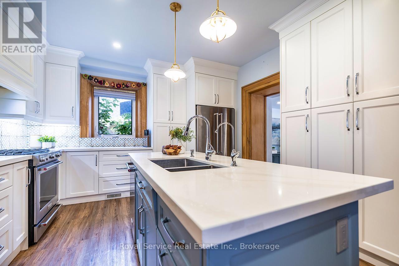 127 BEAVER STREET S - 11