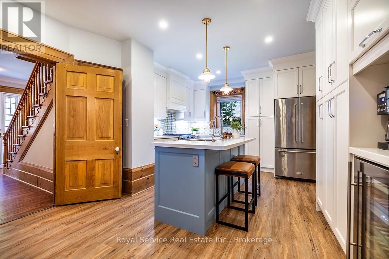 127 BEAVER STREET S - 12
