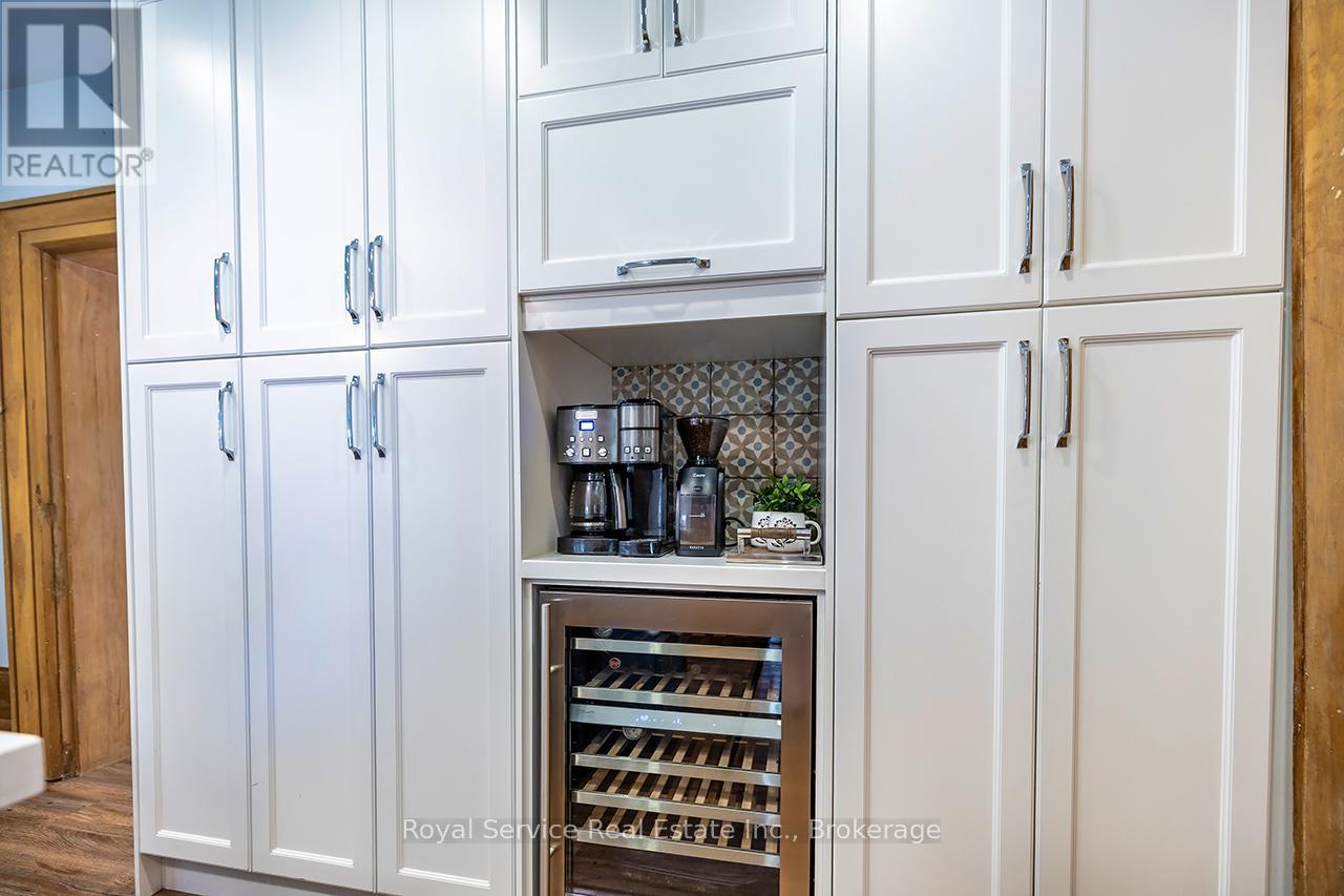 127 BEAVER STREET S - 14