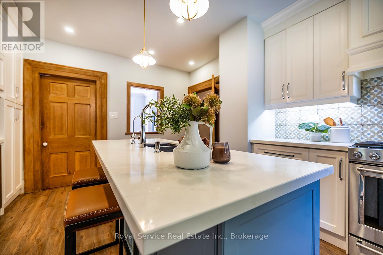 127 BEAVER STREET S - 15
