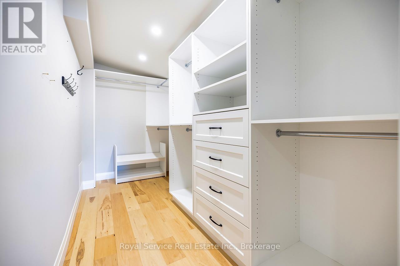 127 BEAVER STREET S - 26