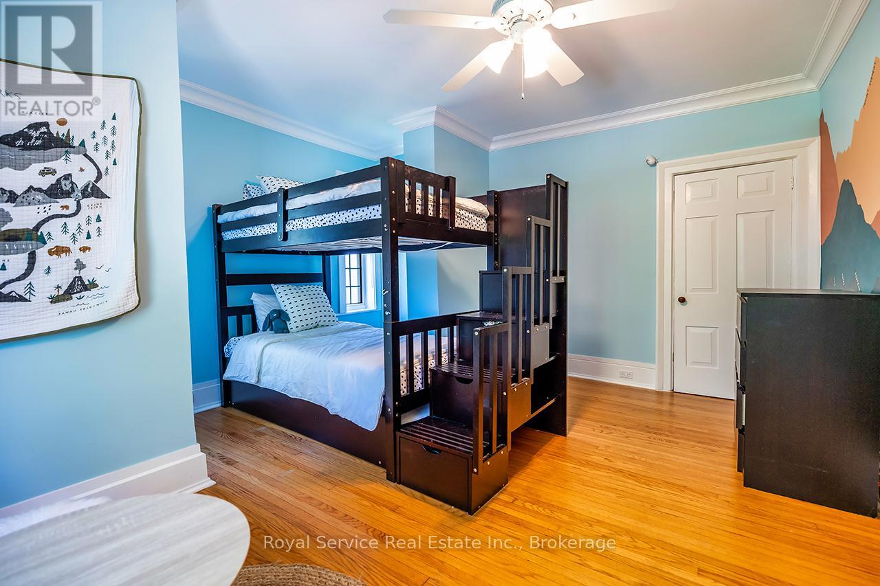127 BEAVER STREET S - 30