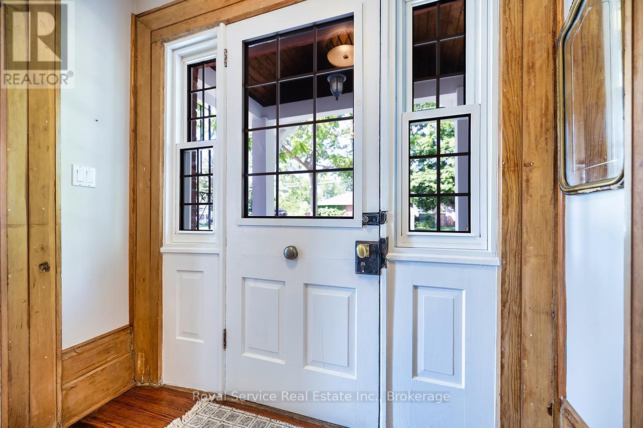 127 BEAVER STREET S - 4