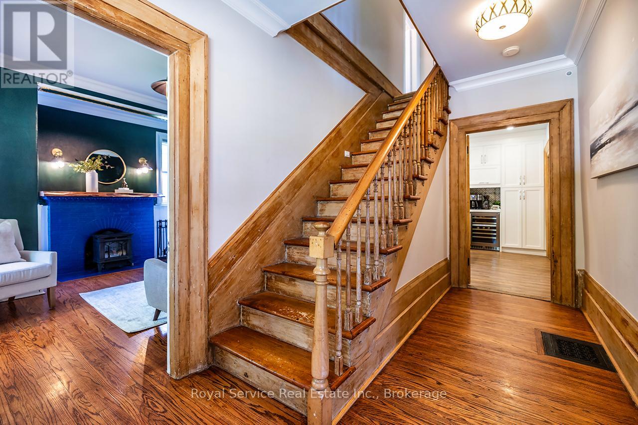 127 BEAVER STREET S - 5