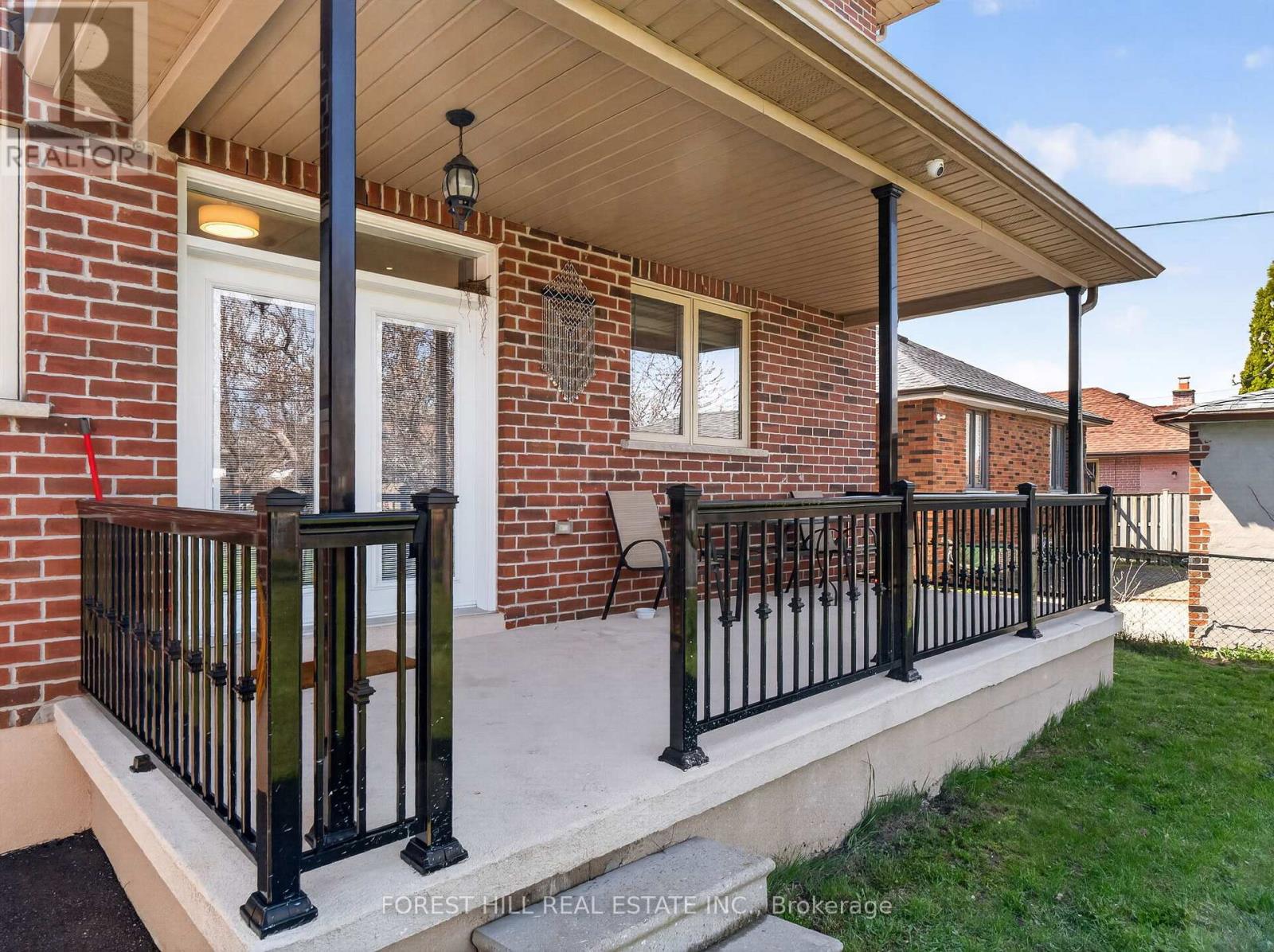 114 REGENT ROAD - 14