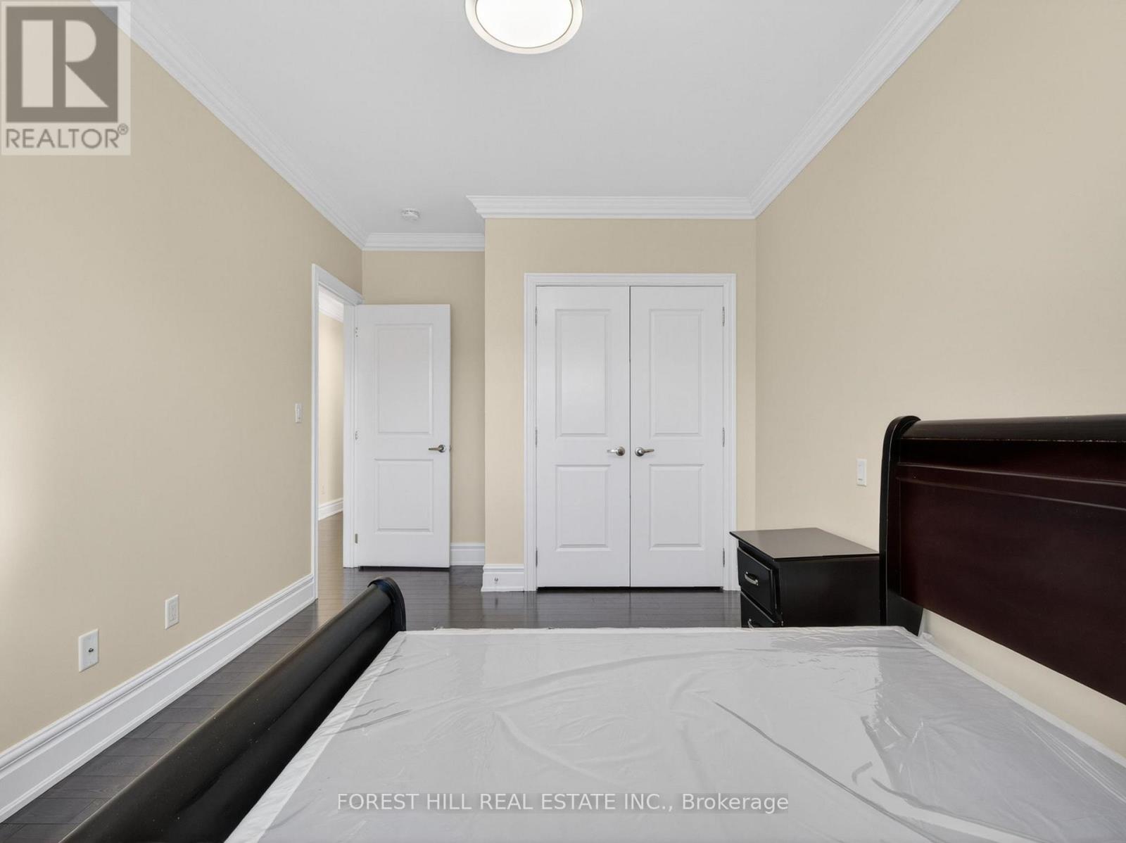 114 REGENT ROAD - 36