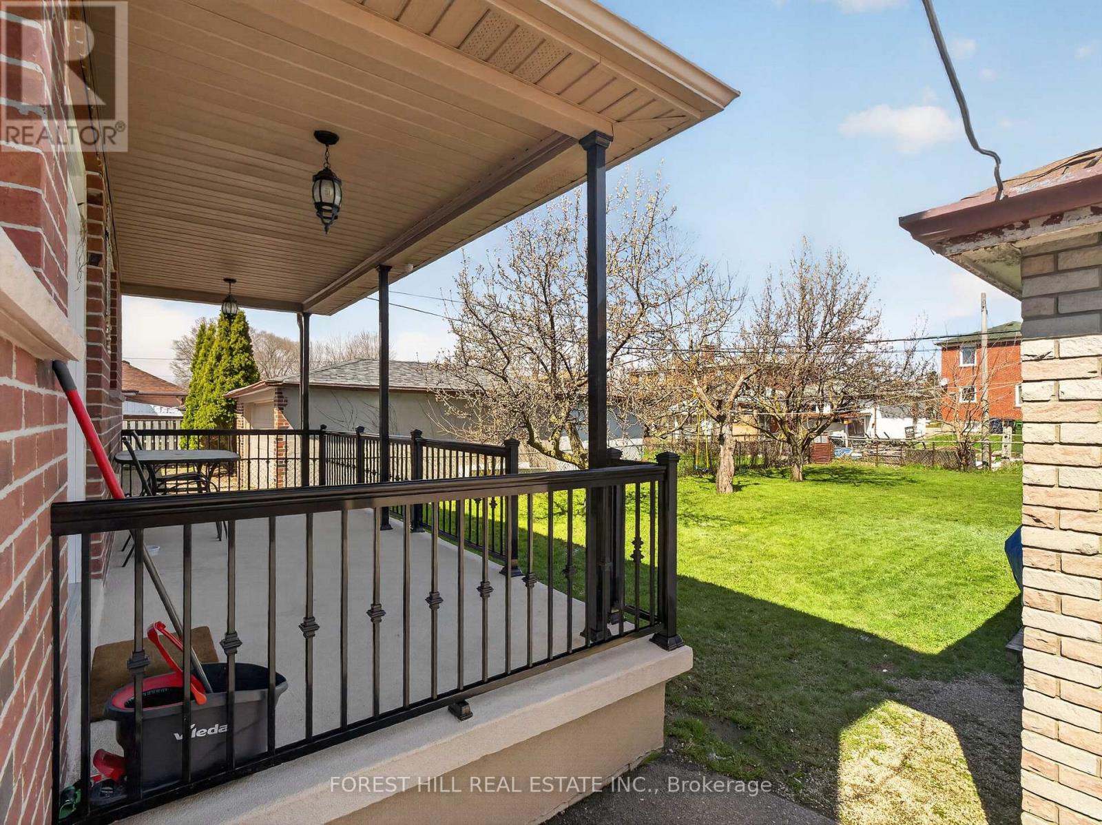 114 REGENT ROAD - 9