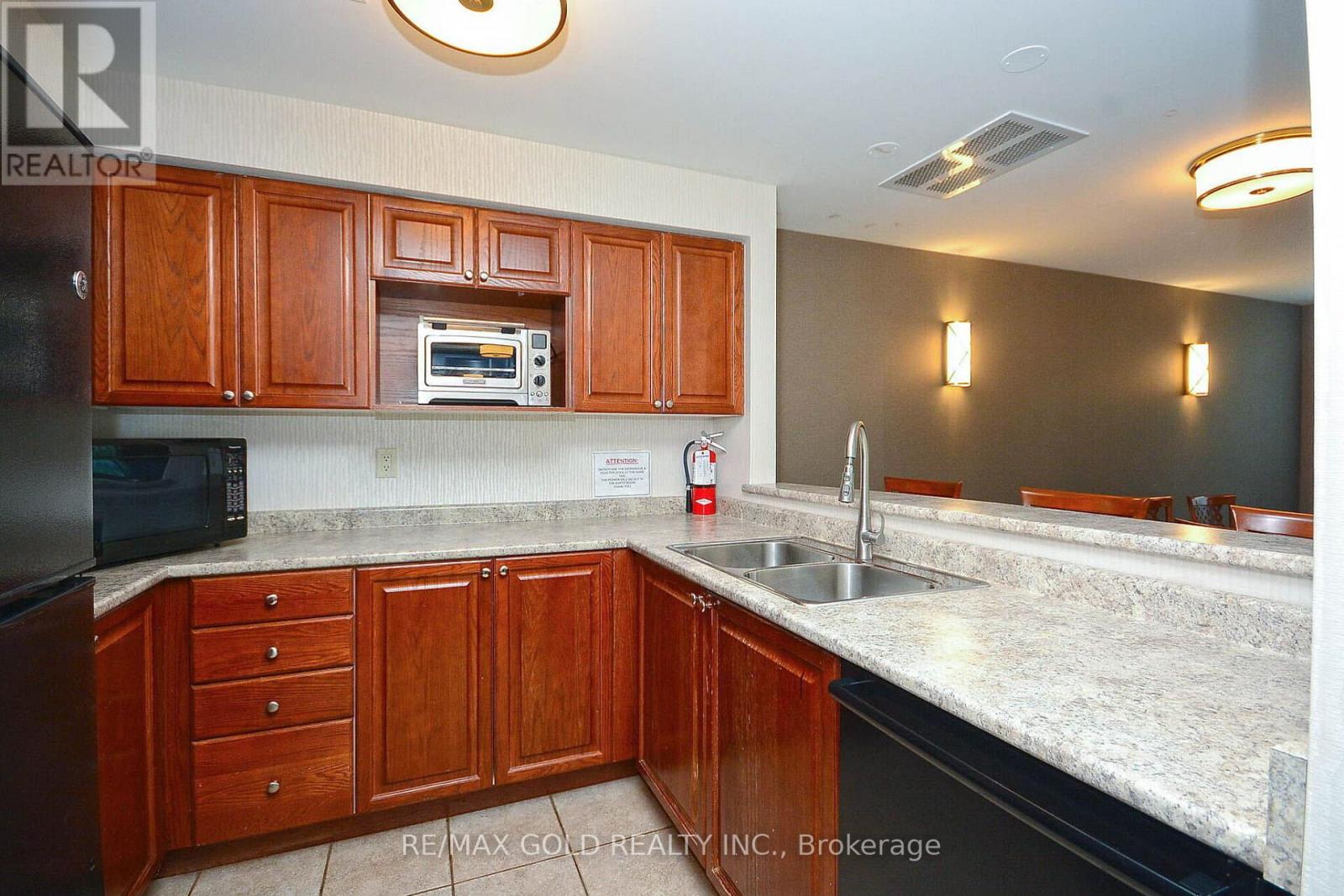 #701 2545 ERIN CENTRE BOULEVARD - 38