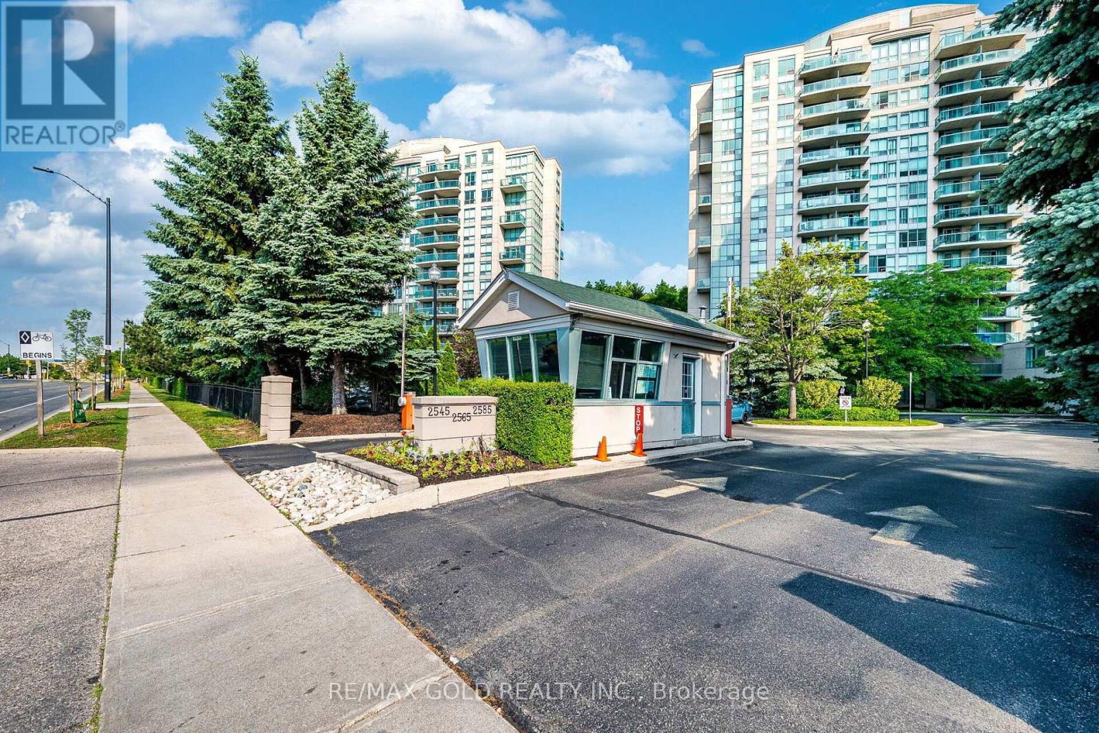 #701 2545 ERIN CENTRE BOULEVARD - 44