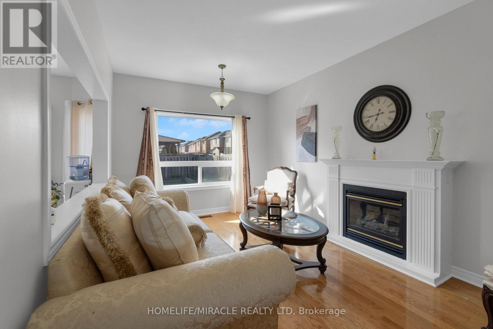 18 HARTWELL GATE - 12