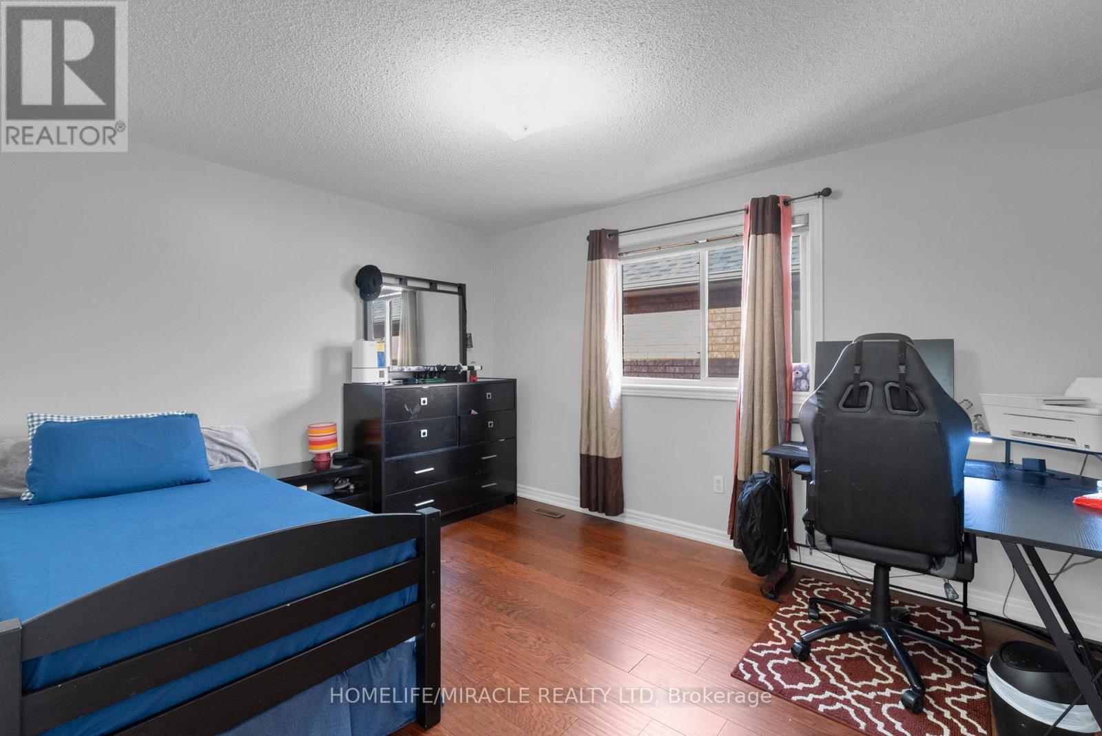 18 HARTWELL GATE - 27