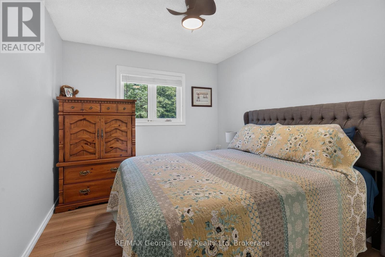 71 LORNE AVENUE - 19