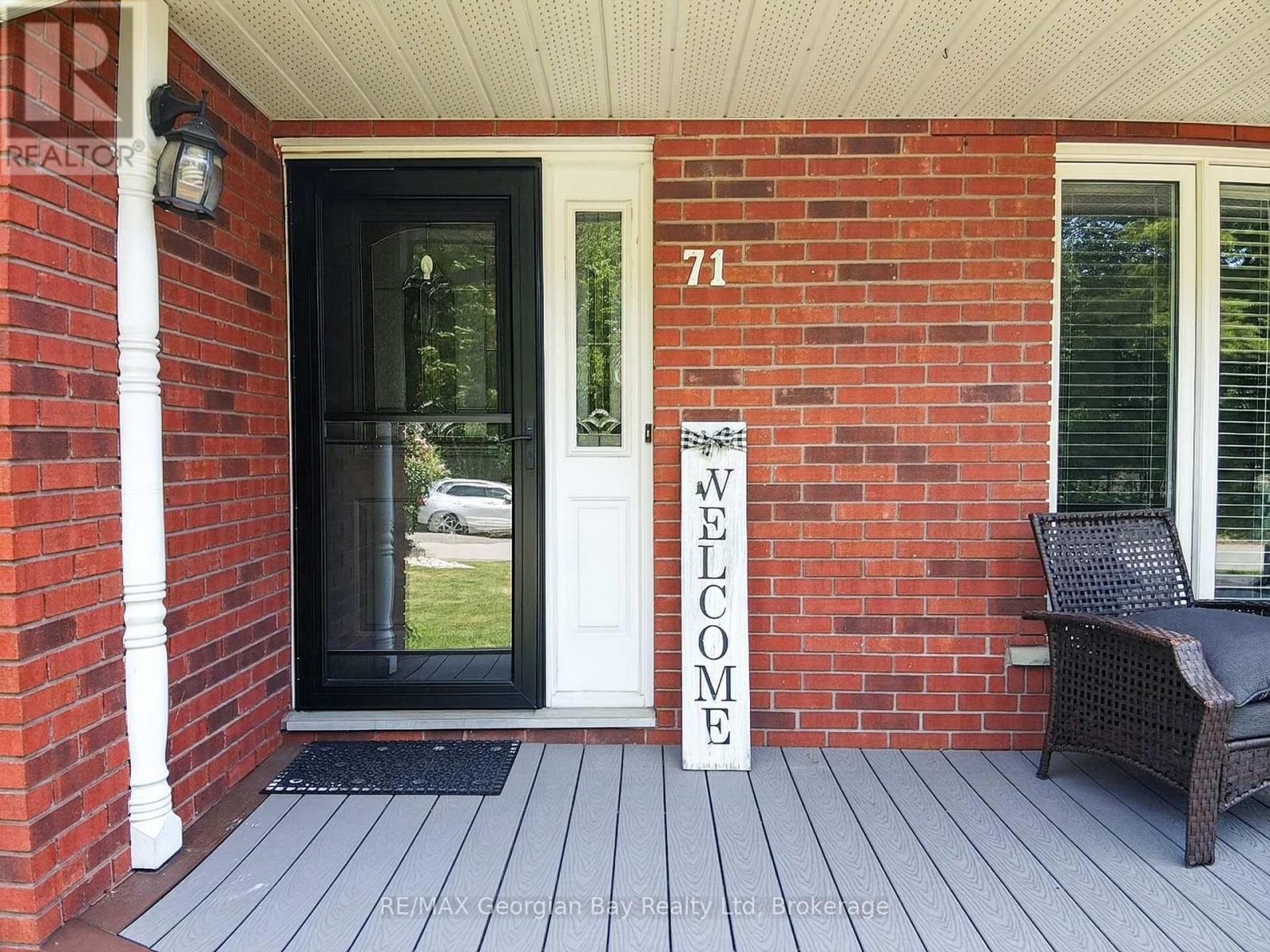 71 LORNE AVENUE - 3