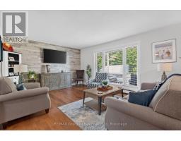 Kitchen - 71 Lorne Avenue, Penetanguishene, ON L9M1H8 Photo 6
