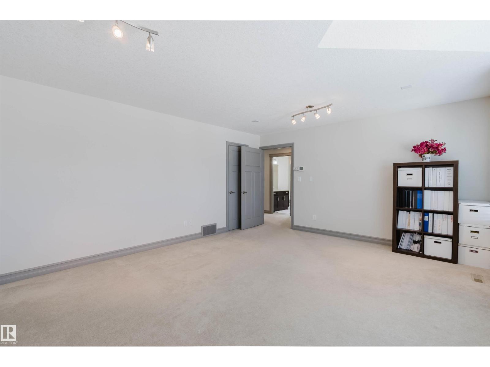 4377 MCCLUNG CR NW - 36
