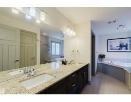 4377 Mcclung Cr Nw, Edmonton, AB T6R0M8 Photo 42