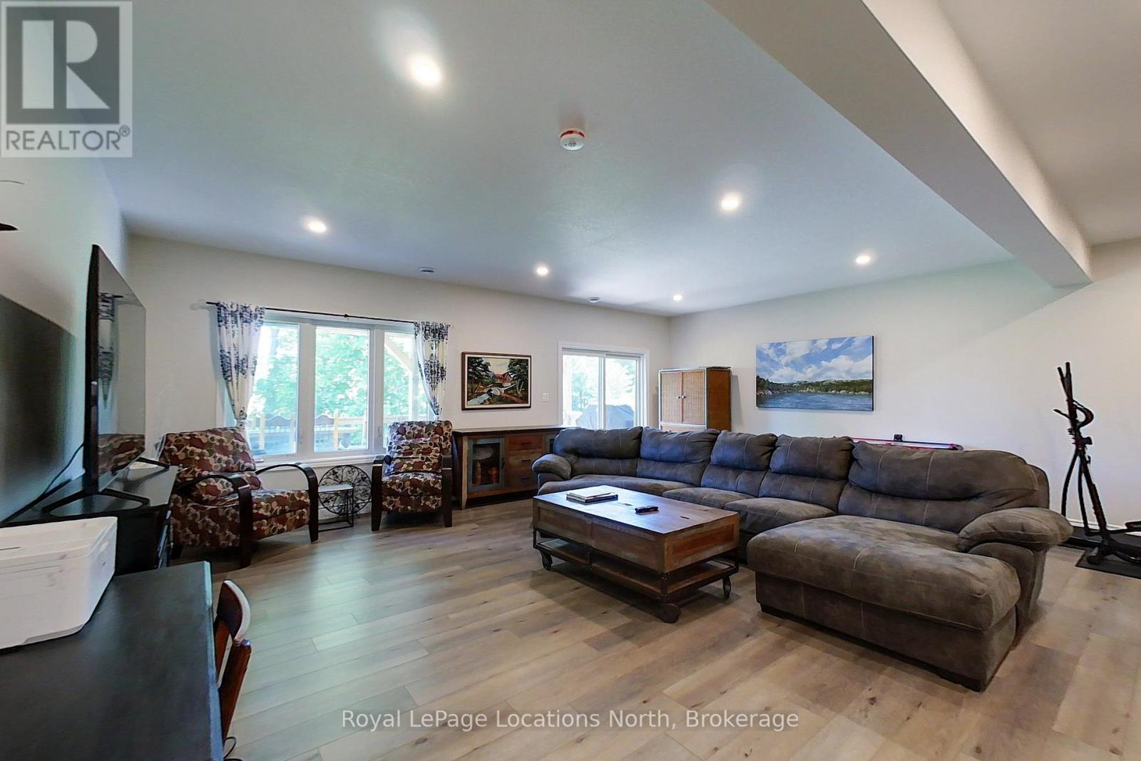 #25 410 RIDGE ROAD - 32