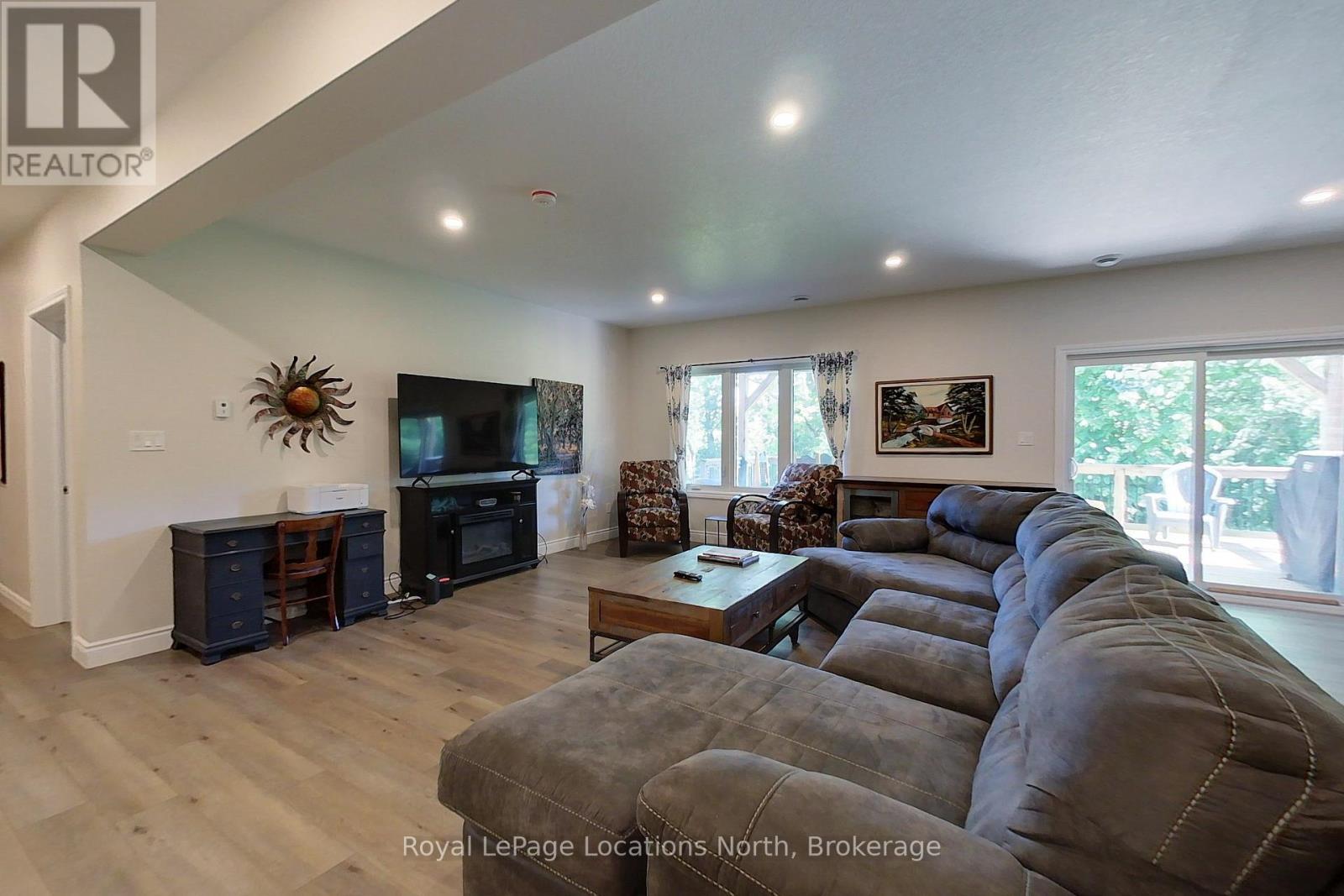 #25 410 RIDGE ROAD - 33