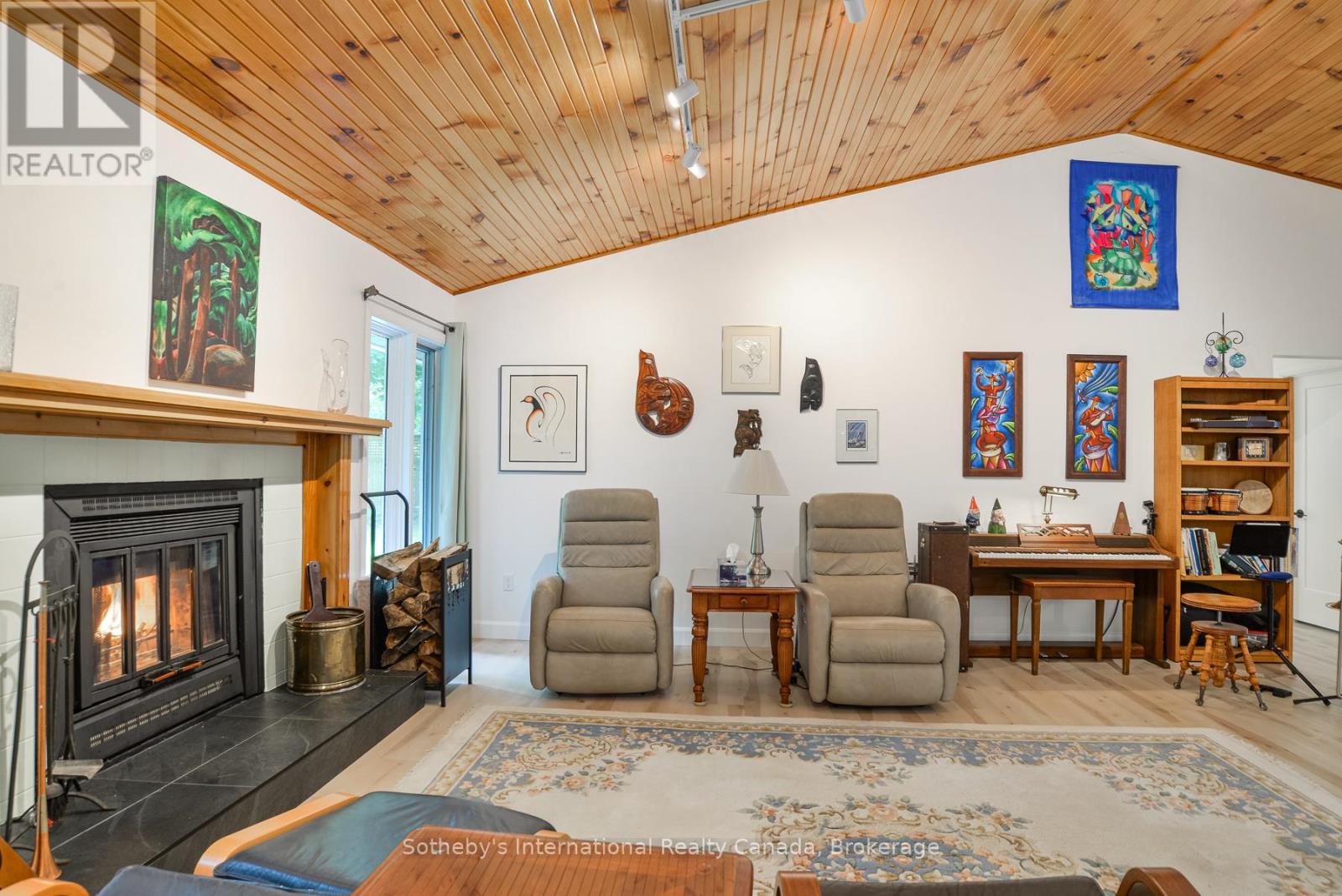 200 TIFFANY TRAIL - 12