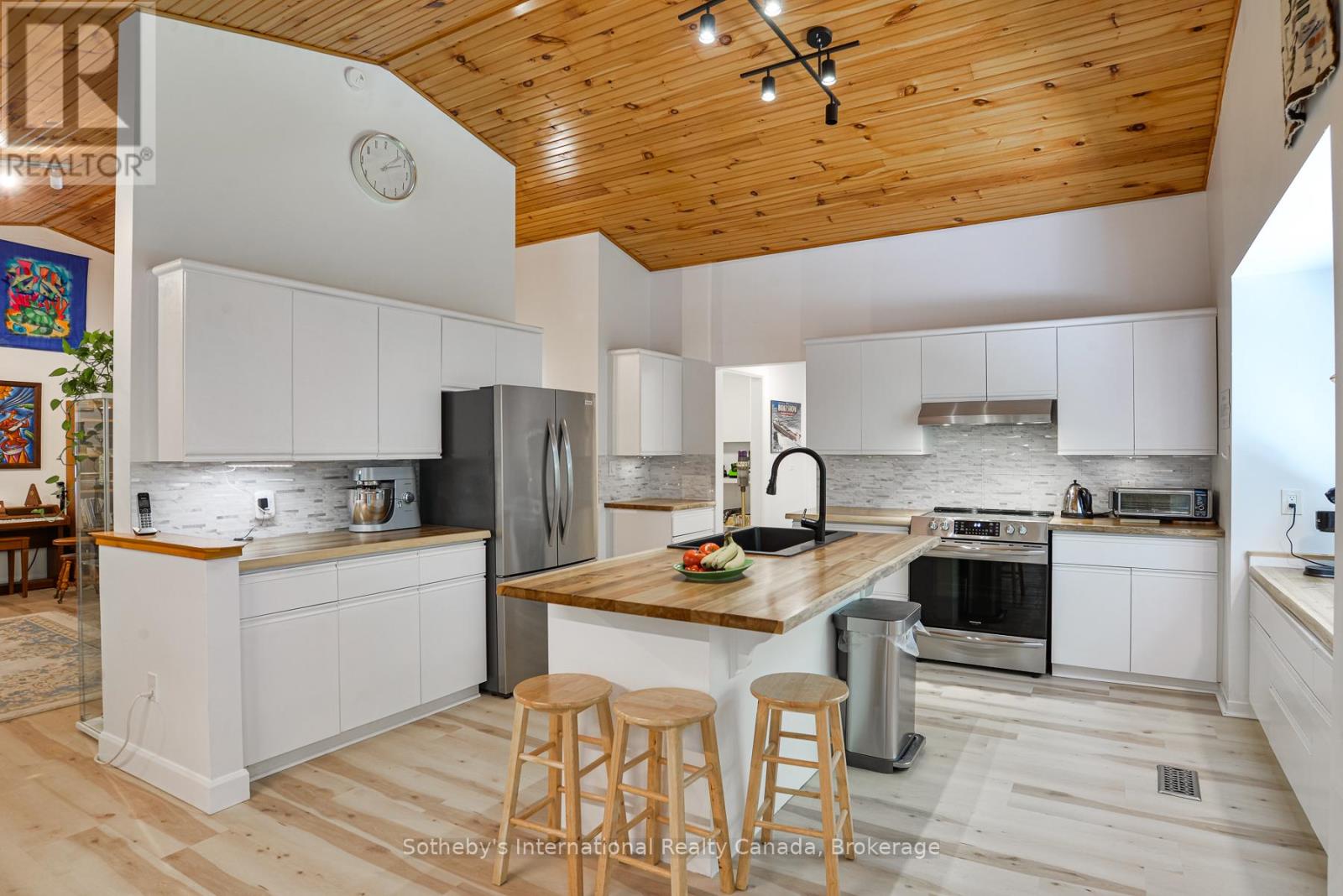 200 TIFFANY TRAIL - 13