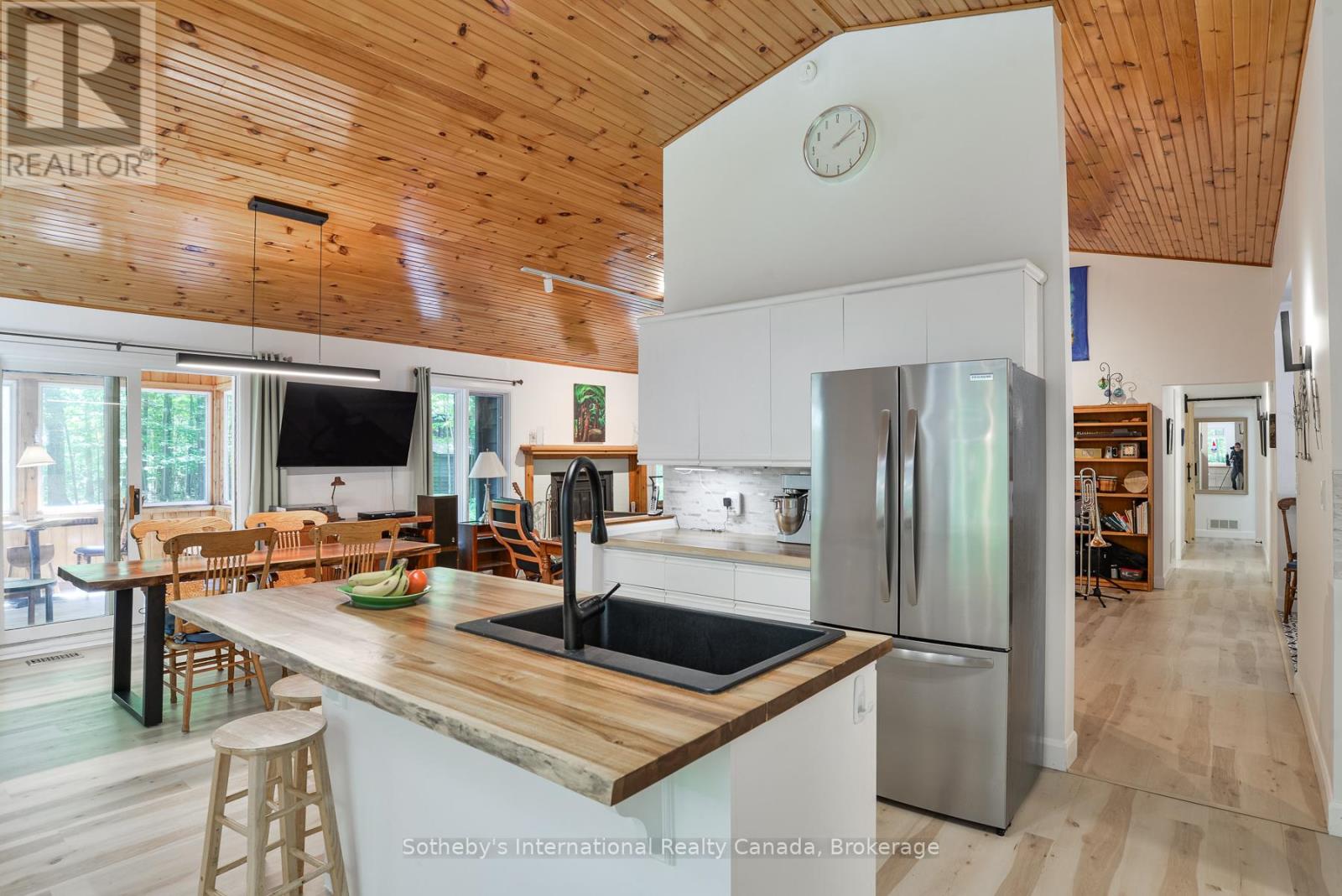 200 TIFFANY TRAIL - 14