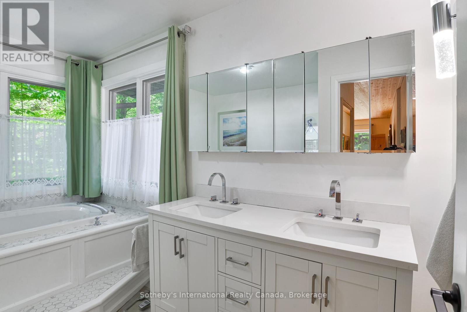 200 TIFFANY TRAIL - 21