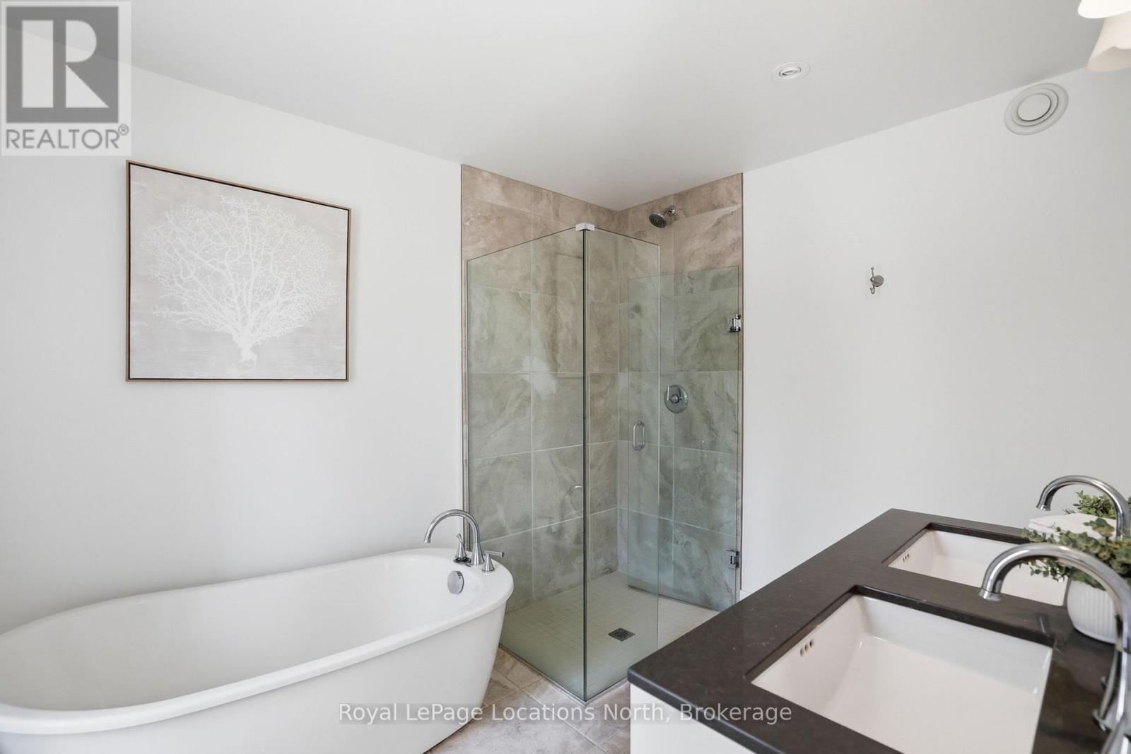 66 GORDON CRESCENT - 12