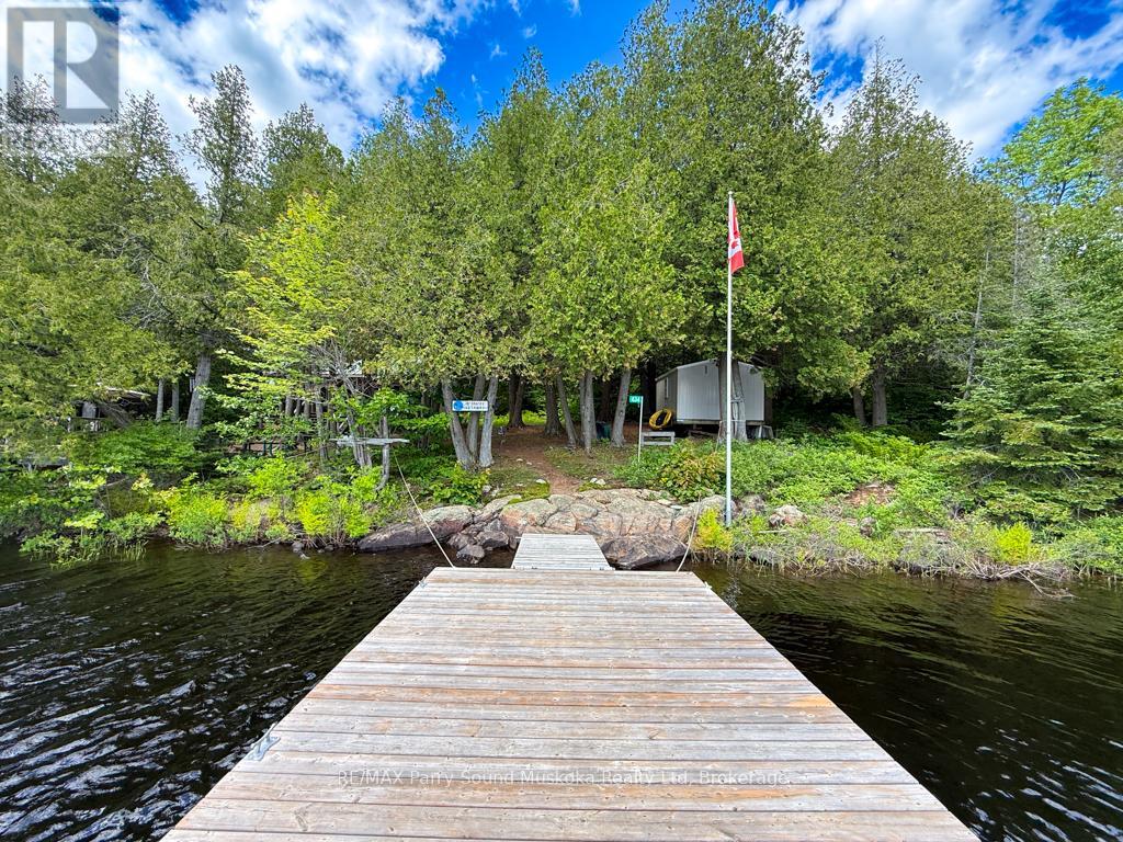 634 WA WHITESTONE LAKE - 16