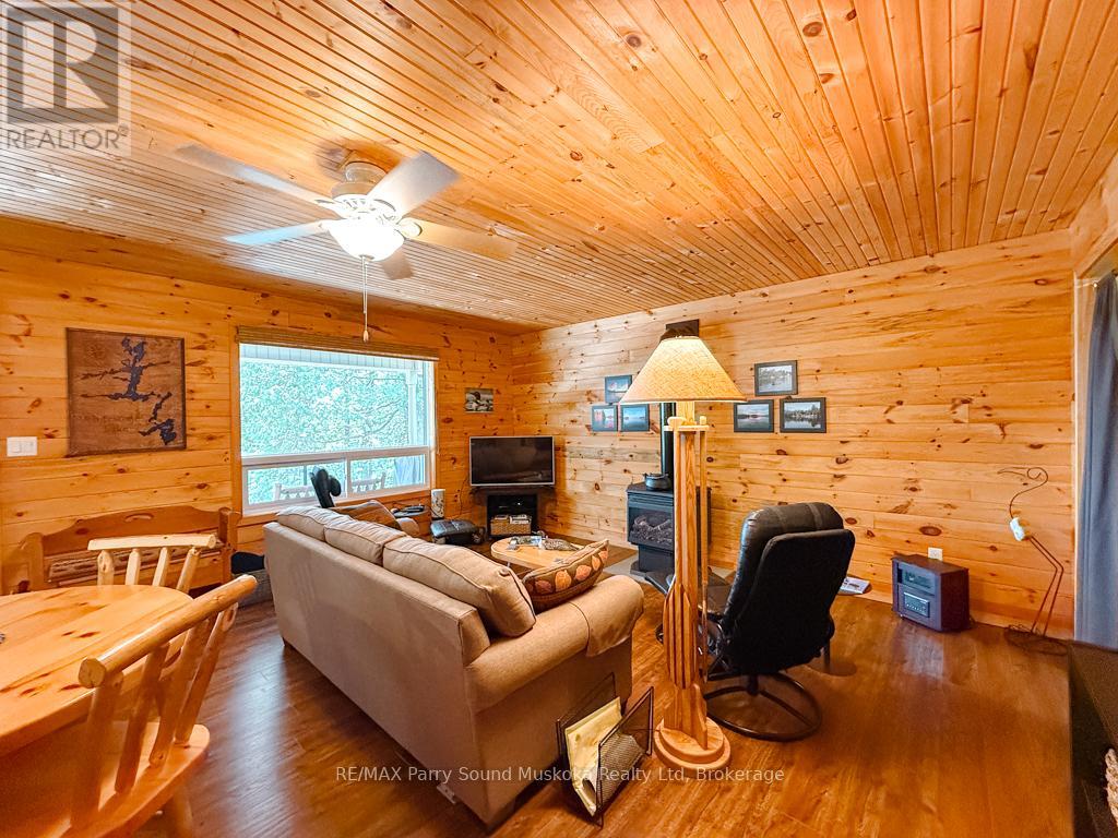 634 WA WHITESTONE LAKE - 31