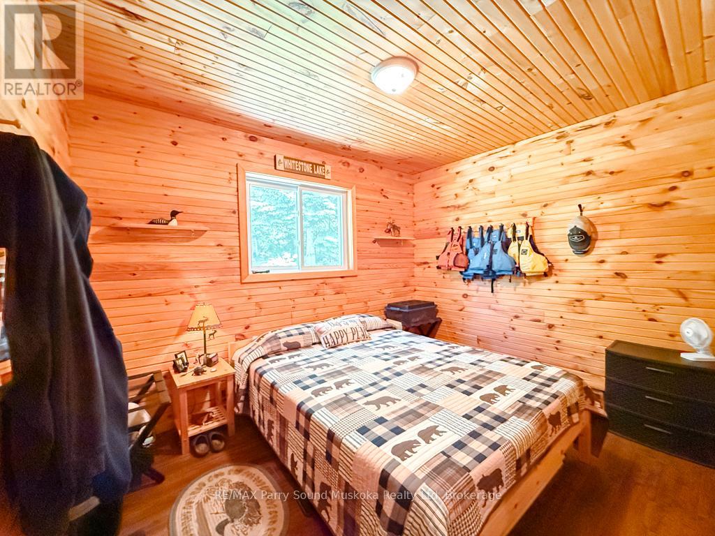 634 WA WHITESTONE LAKE - 34