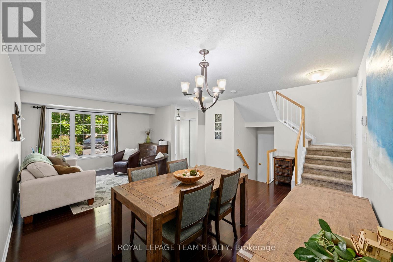 4 Bed, 3 Bath House for Sale in Ottawa – 73 DEERFOX DRIVE, Ottawa – MLS# X13461046 - Image 11