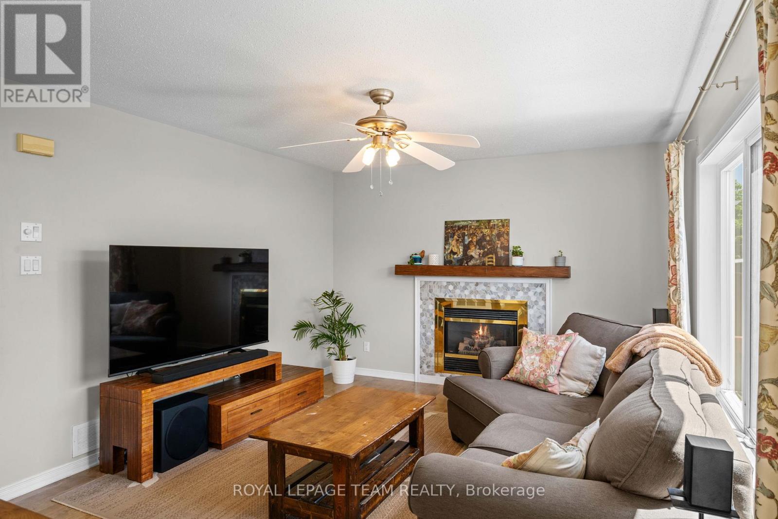 4 Bed, 3 Bath House for Sale in Ottawa – 73 DEERFOX DRIVE, Ottawa – MLS# X13461046 - Image 15