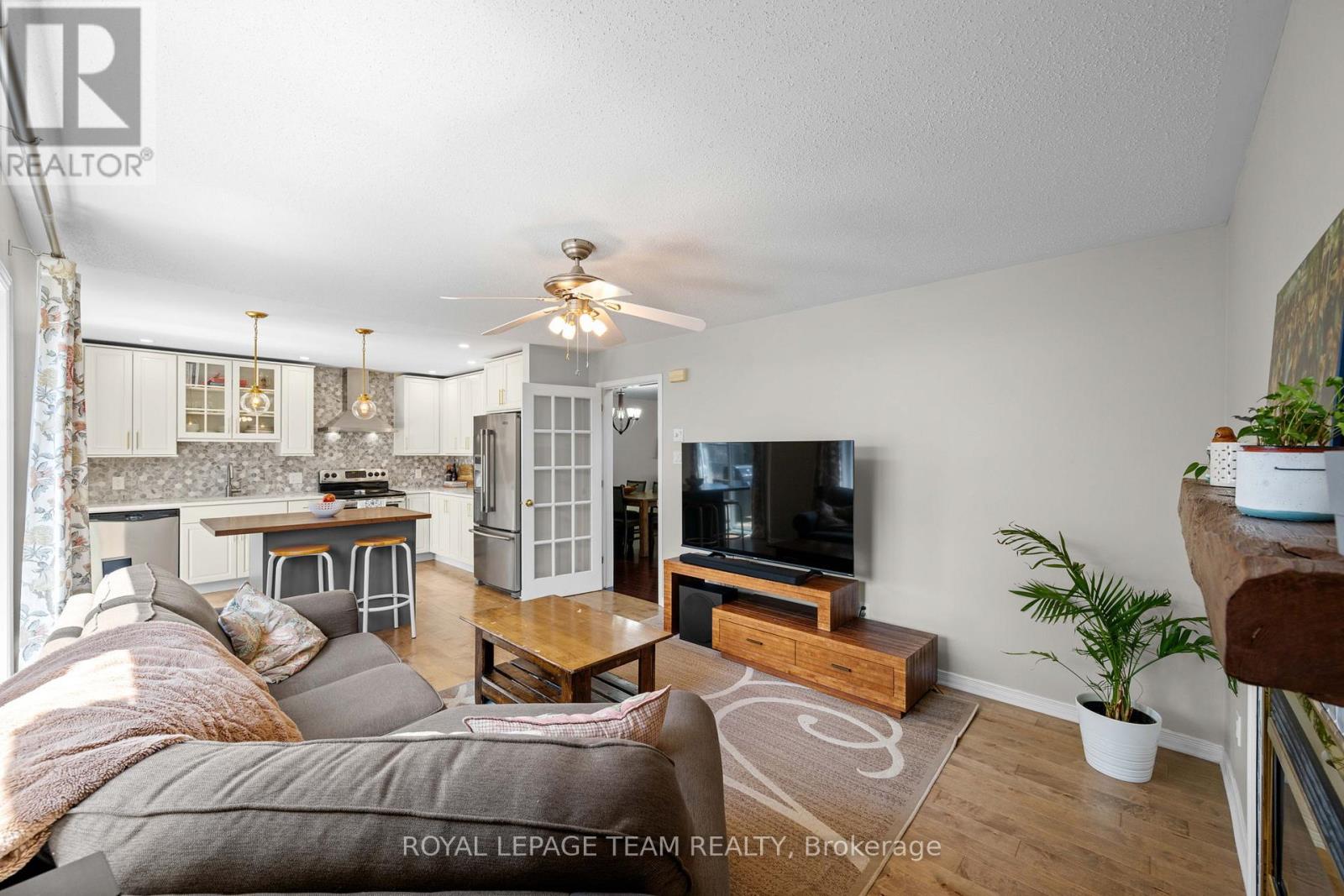 4 Bed, 3 Bath House for Sale in Ottawa – 73 DEERFOX DRIVE, Ottawa – MLS# X13461046 - Image 16