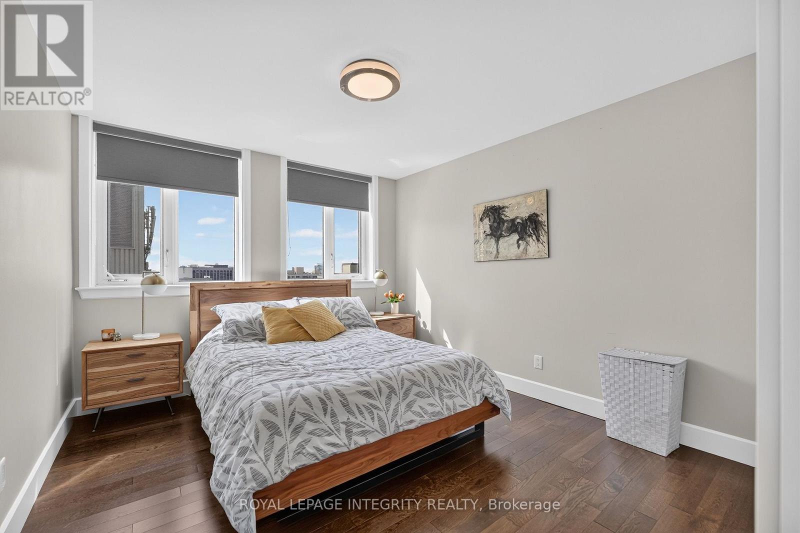 1 Bed, 1 Bath House for Sale in Ottawa – PH1 – 18 NEPEAN STREET, Ottawa – MLS# X13461196 - Image 21
