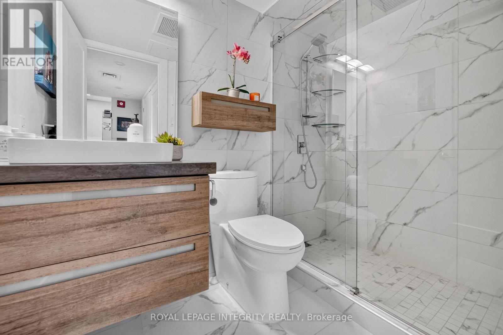 1 Bed, 1 Bath House for Sale in Ottawa – PH1 – 18 NEPEAN STREET, Ottawa – MLS# X13461196 - Image 23