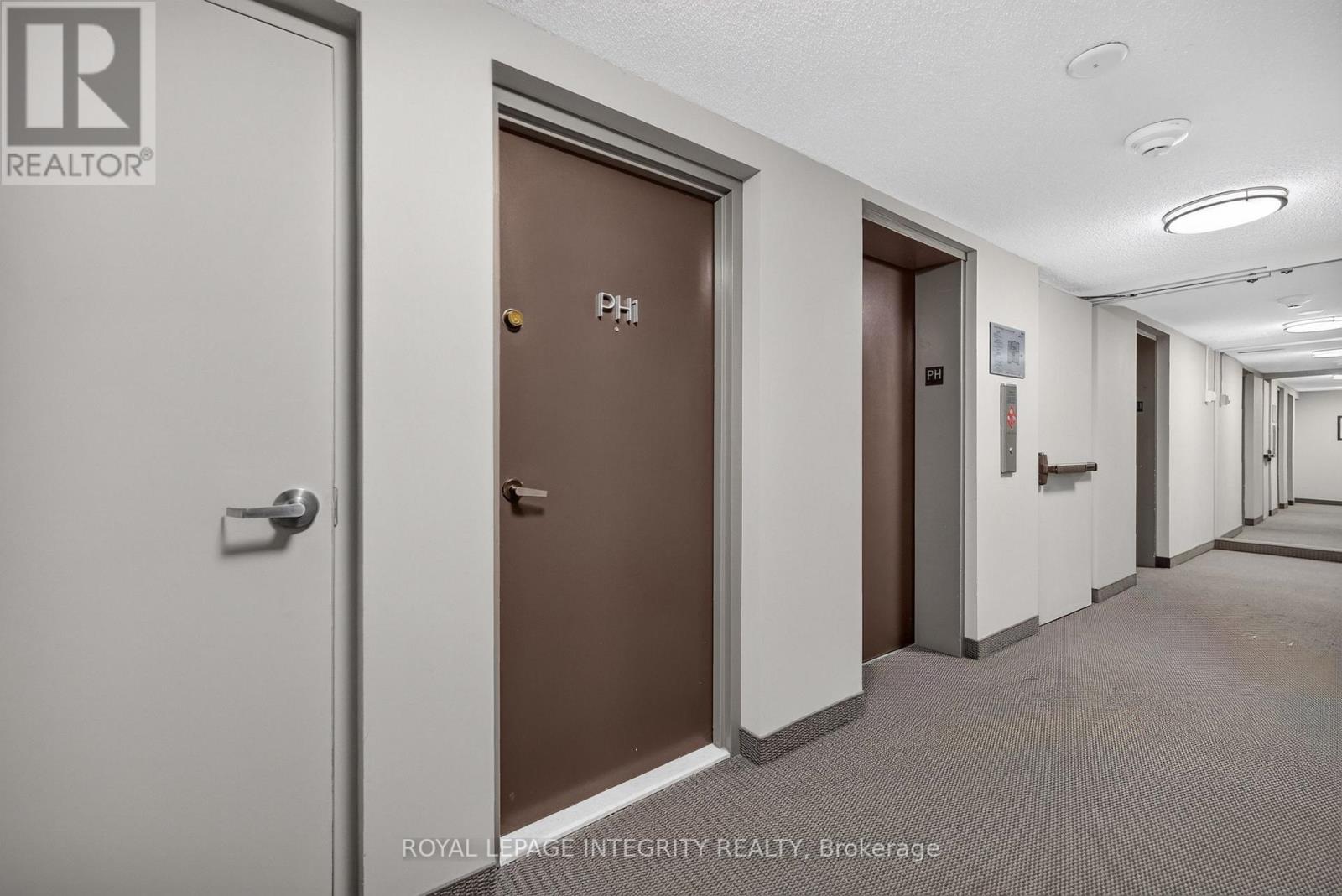1 Bed, 1 Bath House for Sale in Ottawa – PH1 – 18 NEPEAN STREET, Ottawa – MLS# X13461196 - Image 6