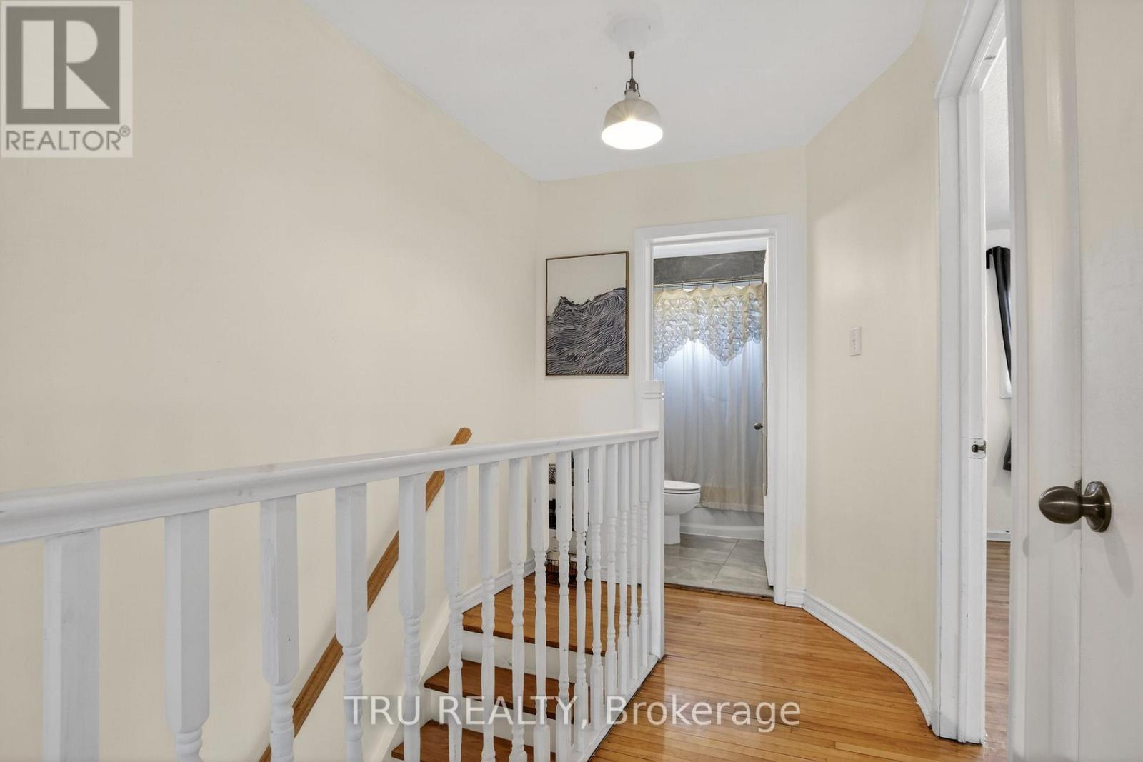 3 Bed, 2 Bath House for Rent in Ottawa – 1253 EMPEROR AVENUE, Ottawa – MLS# X13461228 - Image 14