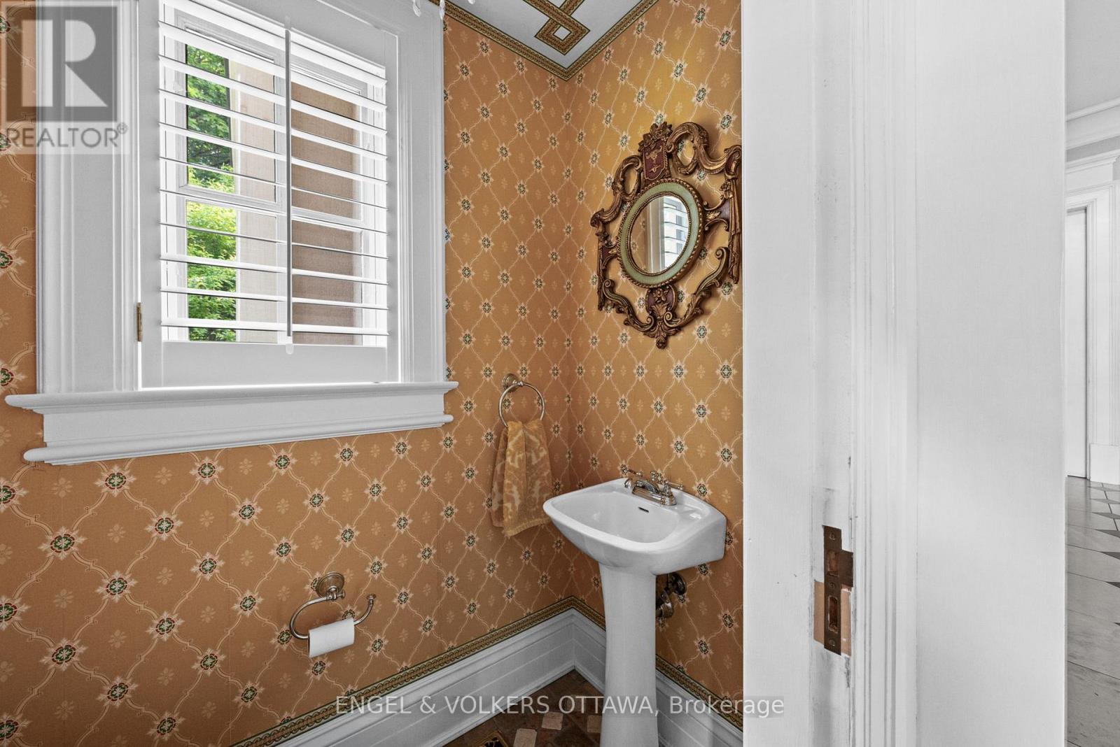 218 COLTRIN ROAD - 3