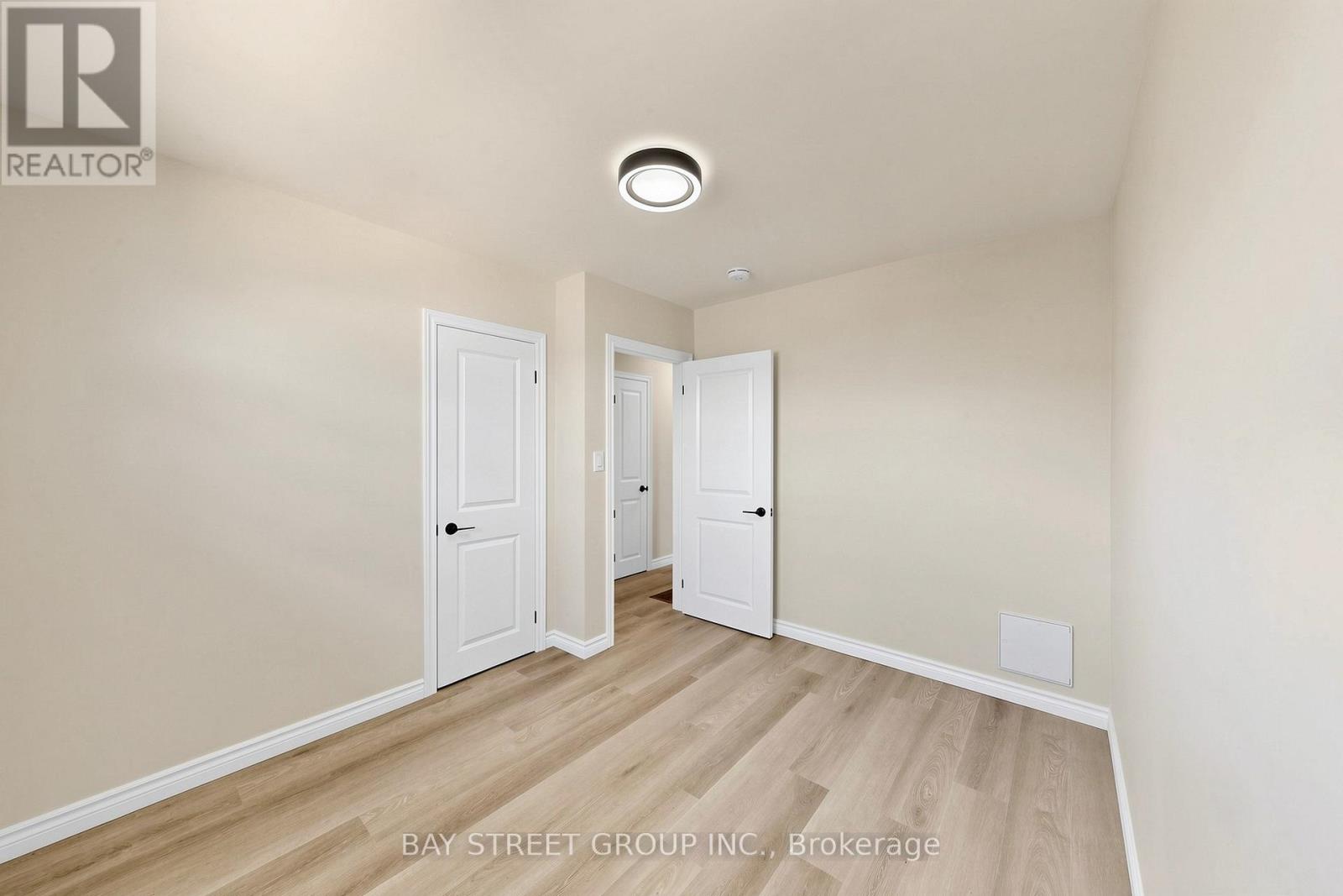 28 WARREN AVENUE - 13