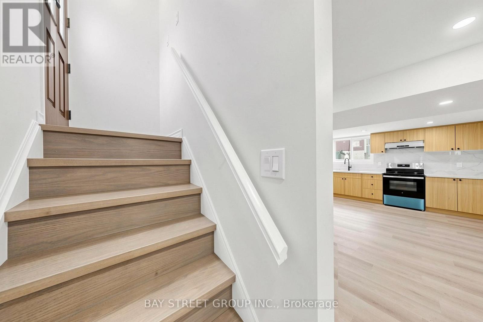 28 WARREN AVENUE - 20