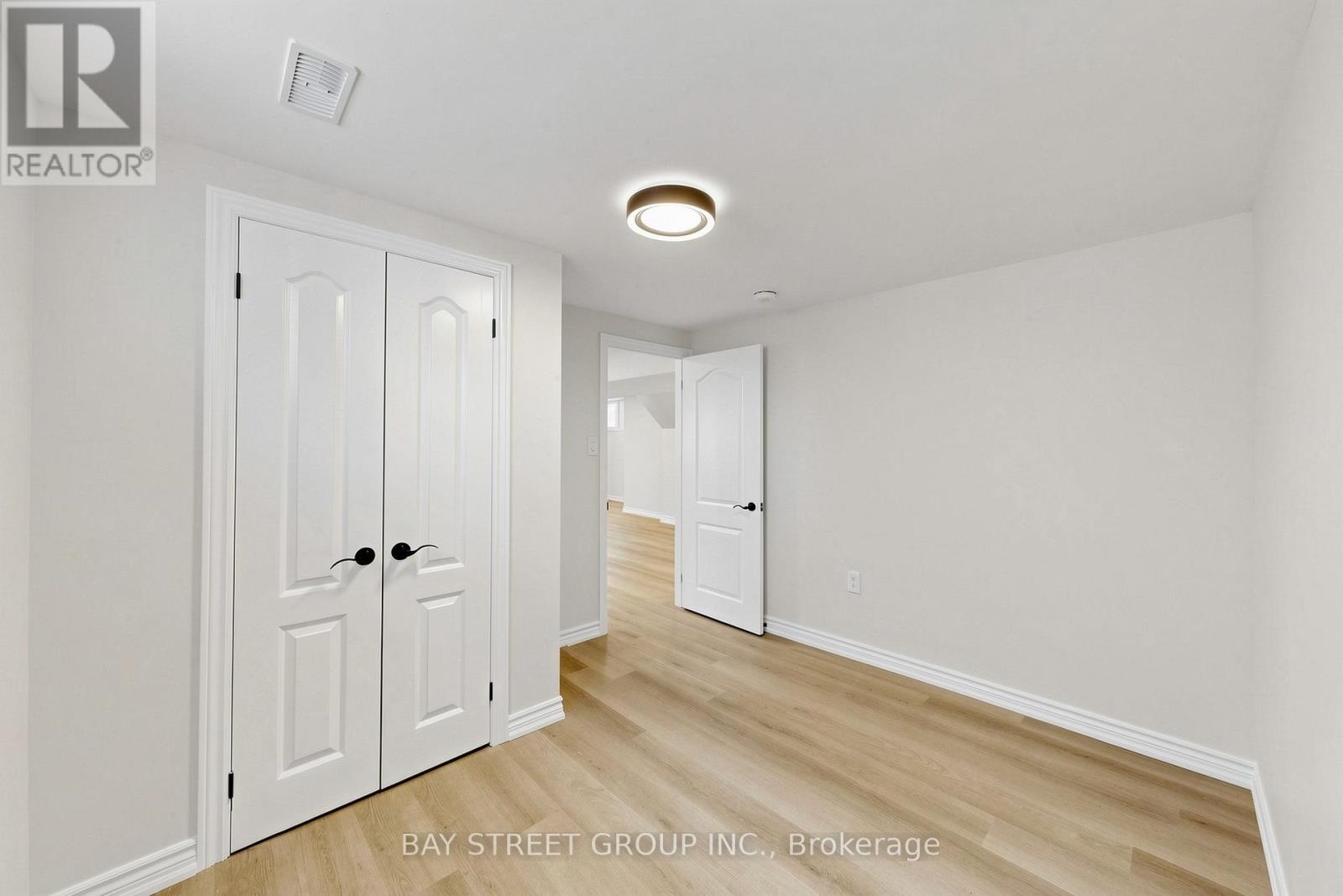 28 WARREN AVENUE - 26