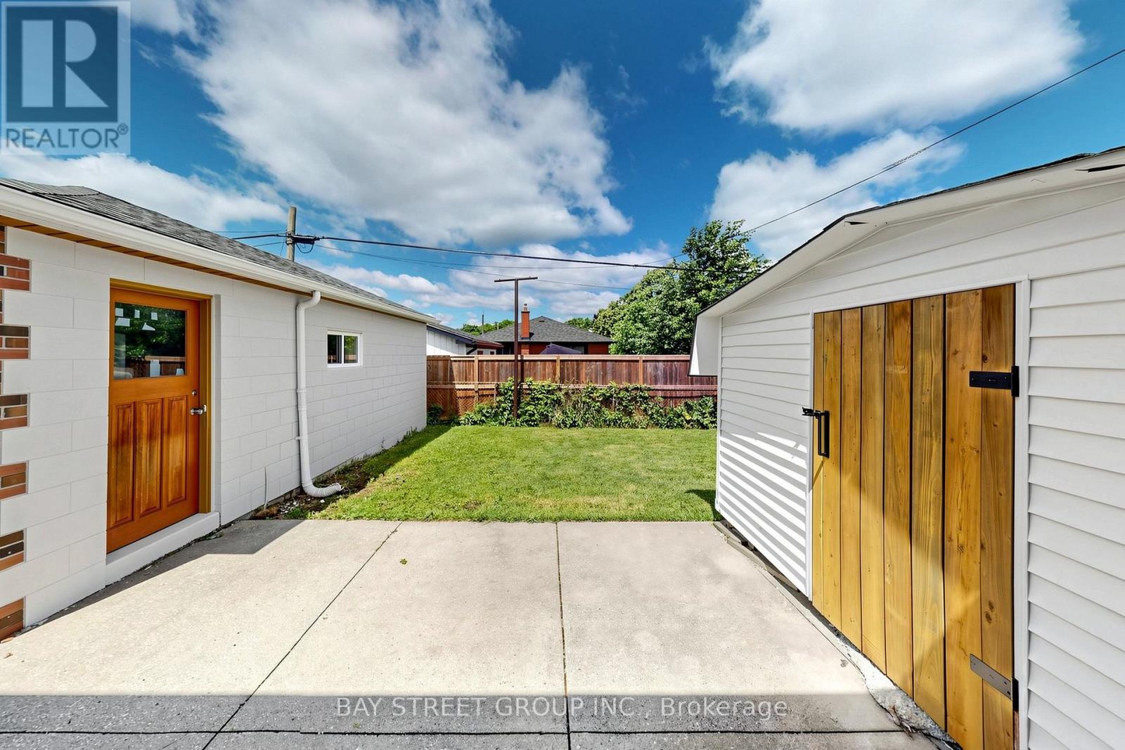 28 WARREN AVENUE - 37