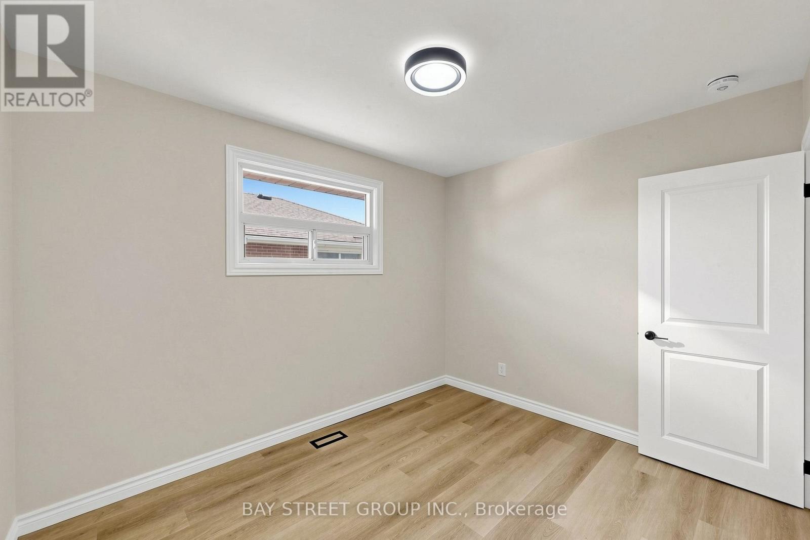 28 WARREN AVENUE - 8