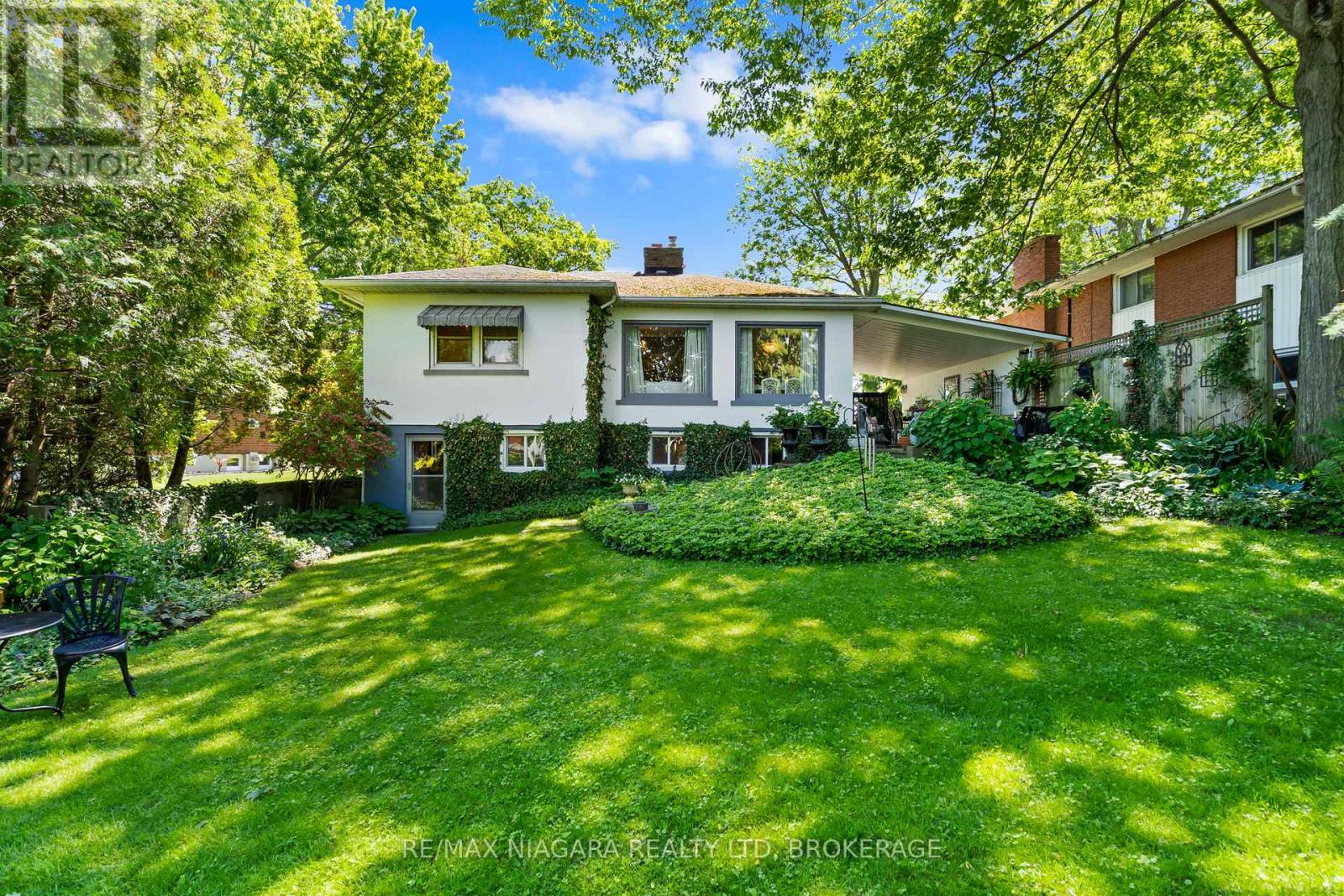48 OAKRIDGE CRESCENT - 10