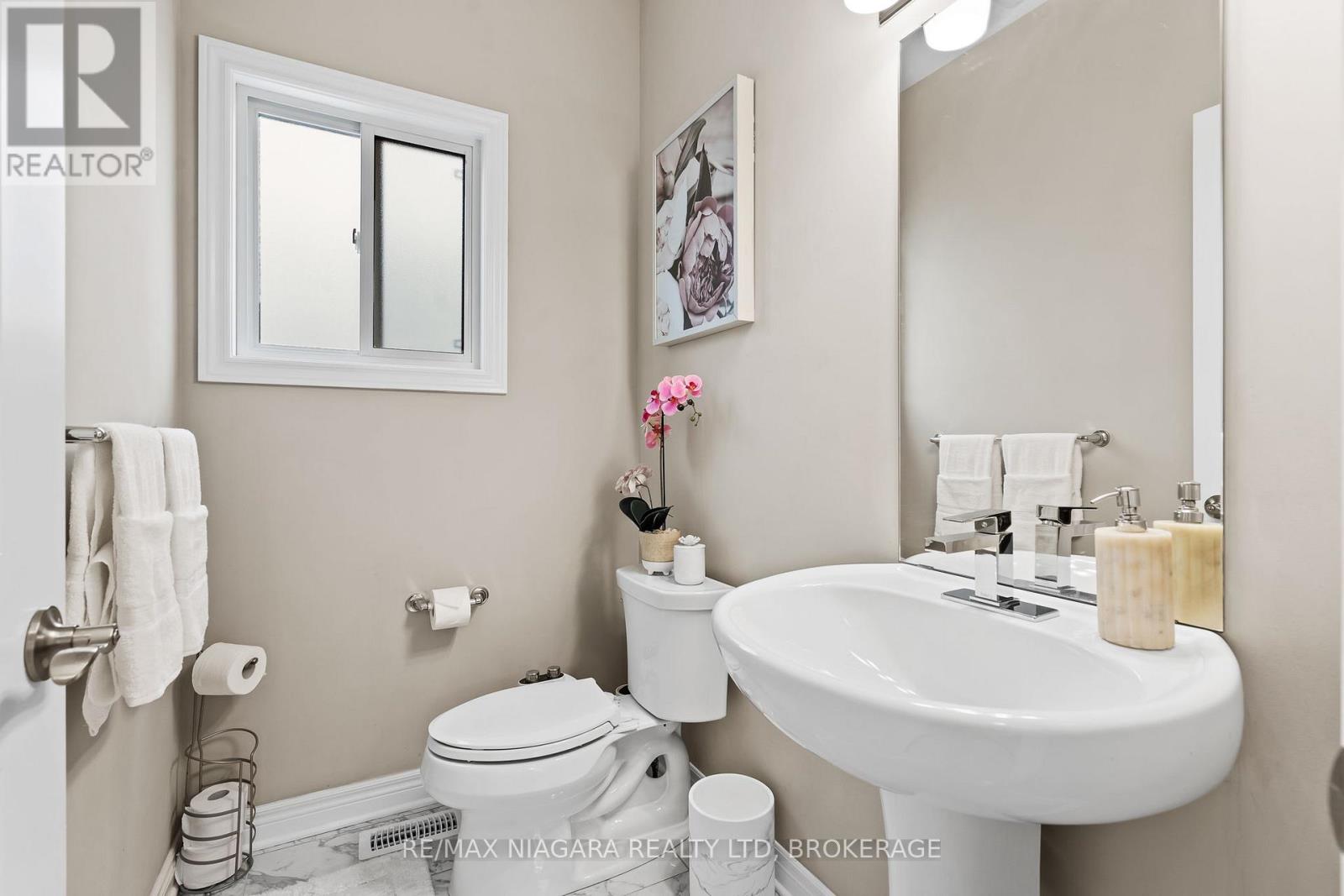 91 QUEBEC AVENUE - 5