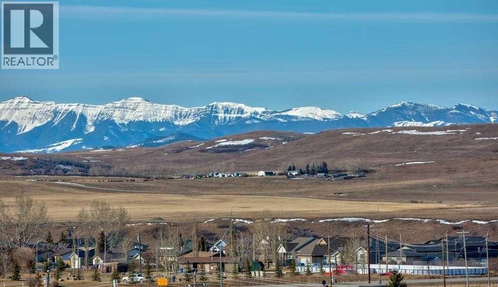 Community of Longview.  Just a stones throw from world class fly fishing, hiking and creekside picnics