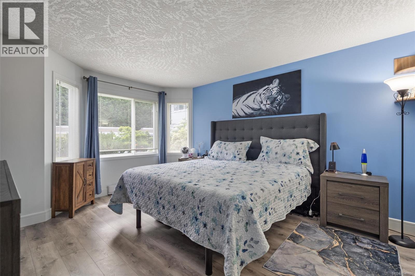 102 3931 Shelbourne Street, Saanich