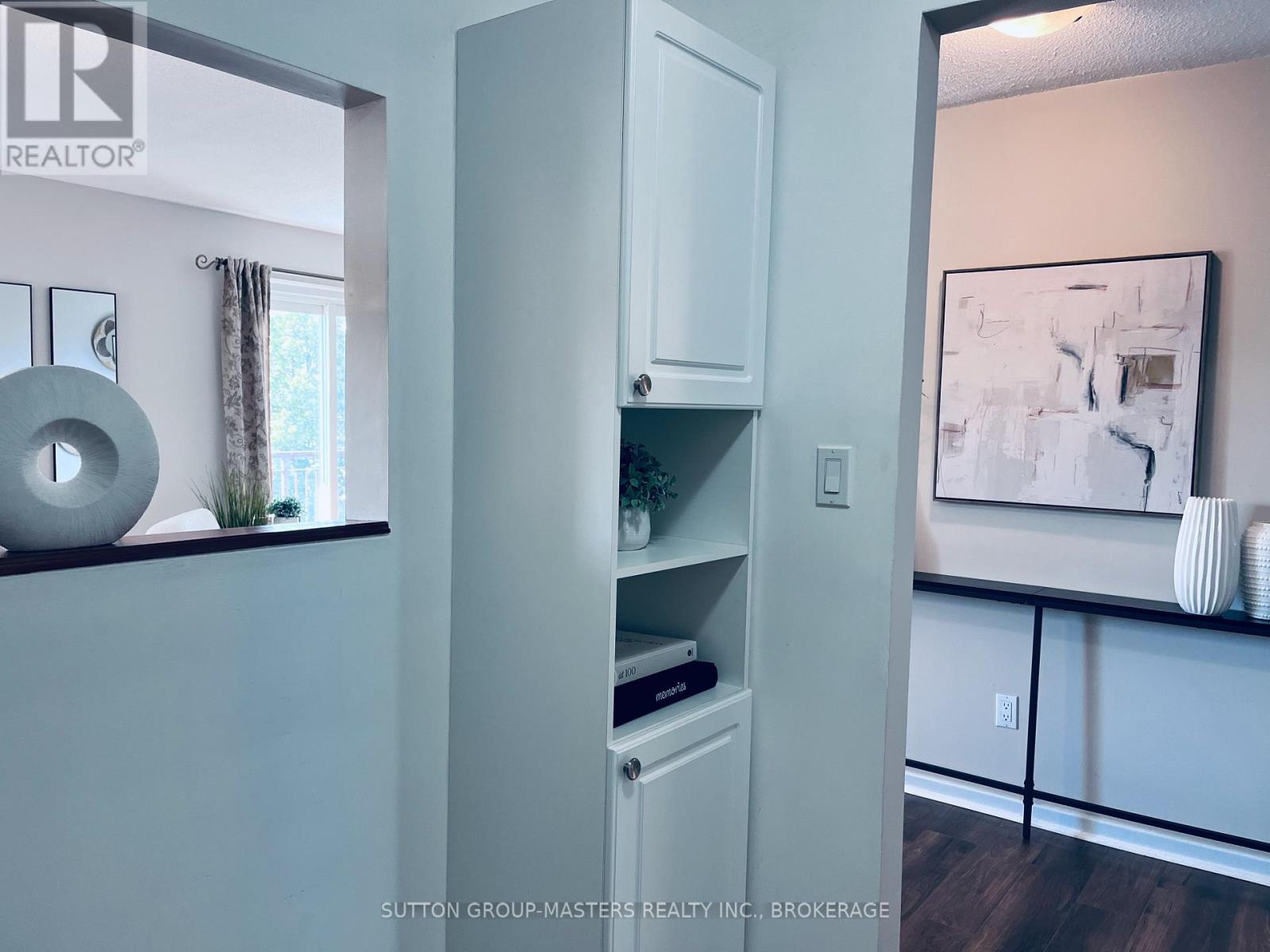#301 266 GUTHRIE DRIVE - 12