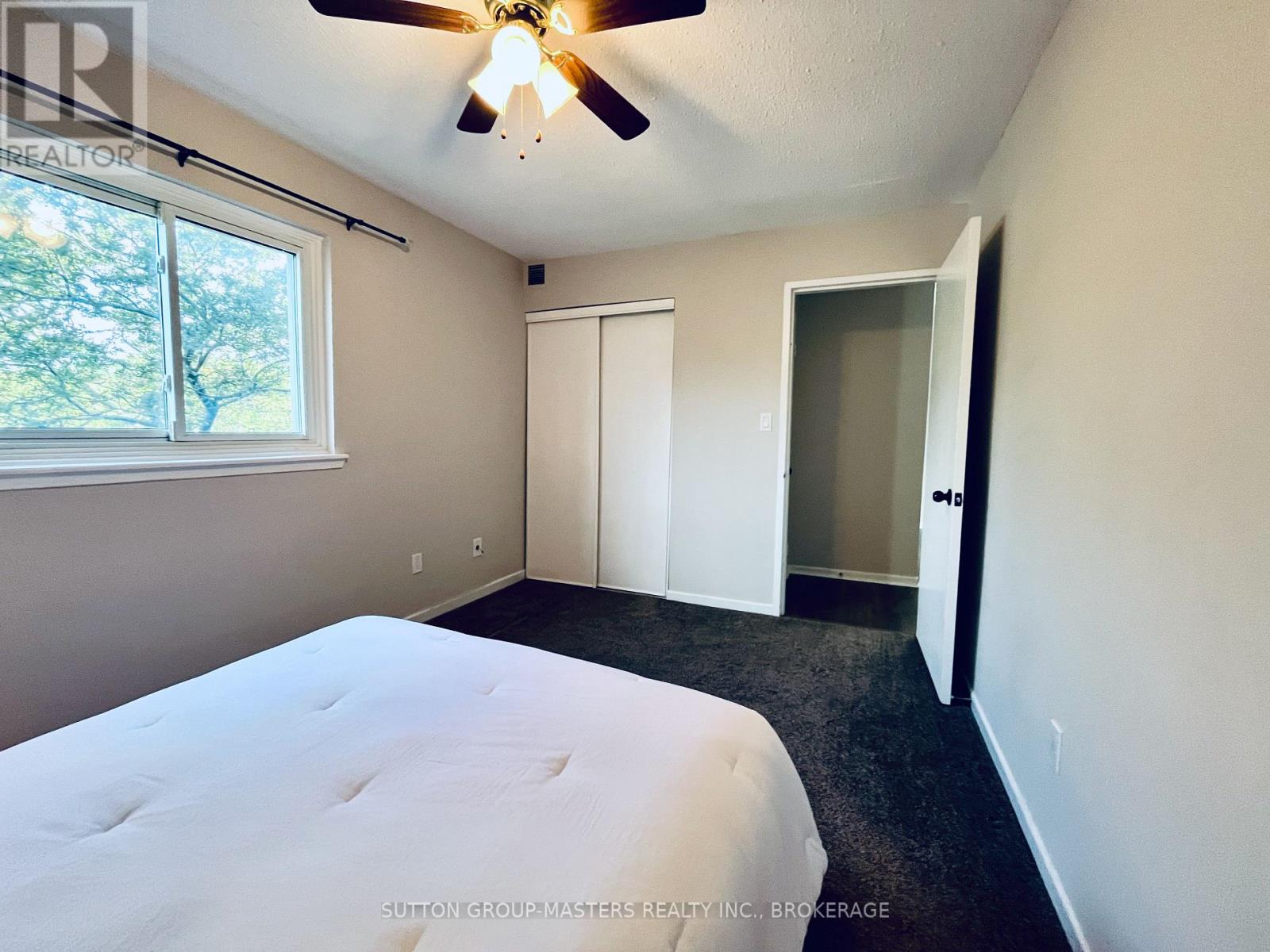 #301 266 GUTHRIE DRIVE - 19