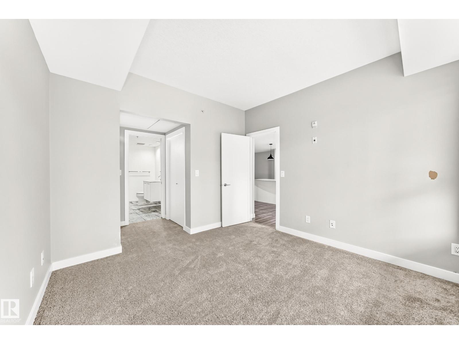 #215 2510 109 ST NW — photo 29